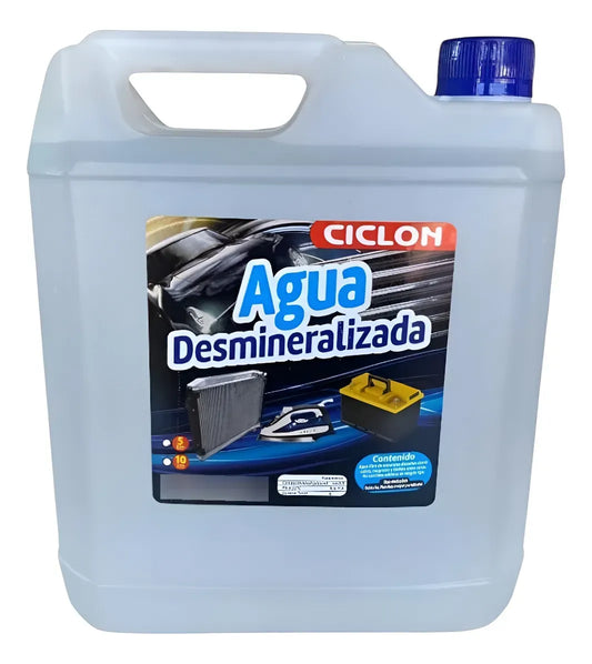 Agua Desmineralizada/destilada 5 Litros Marca Ciclon Blanco